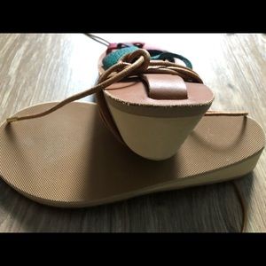Sseko Shoes - Sseko handmade custom leather sandals Sseko Shoes - Sseko handmade custom leather sandals